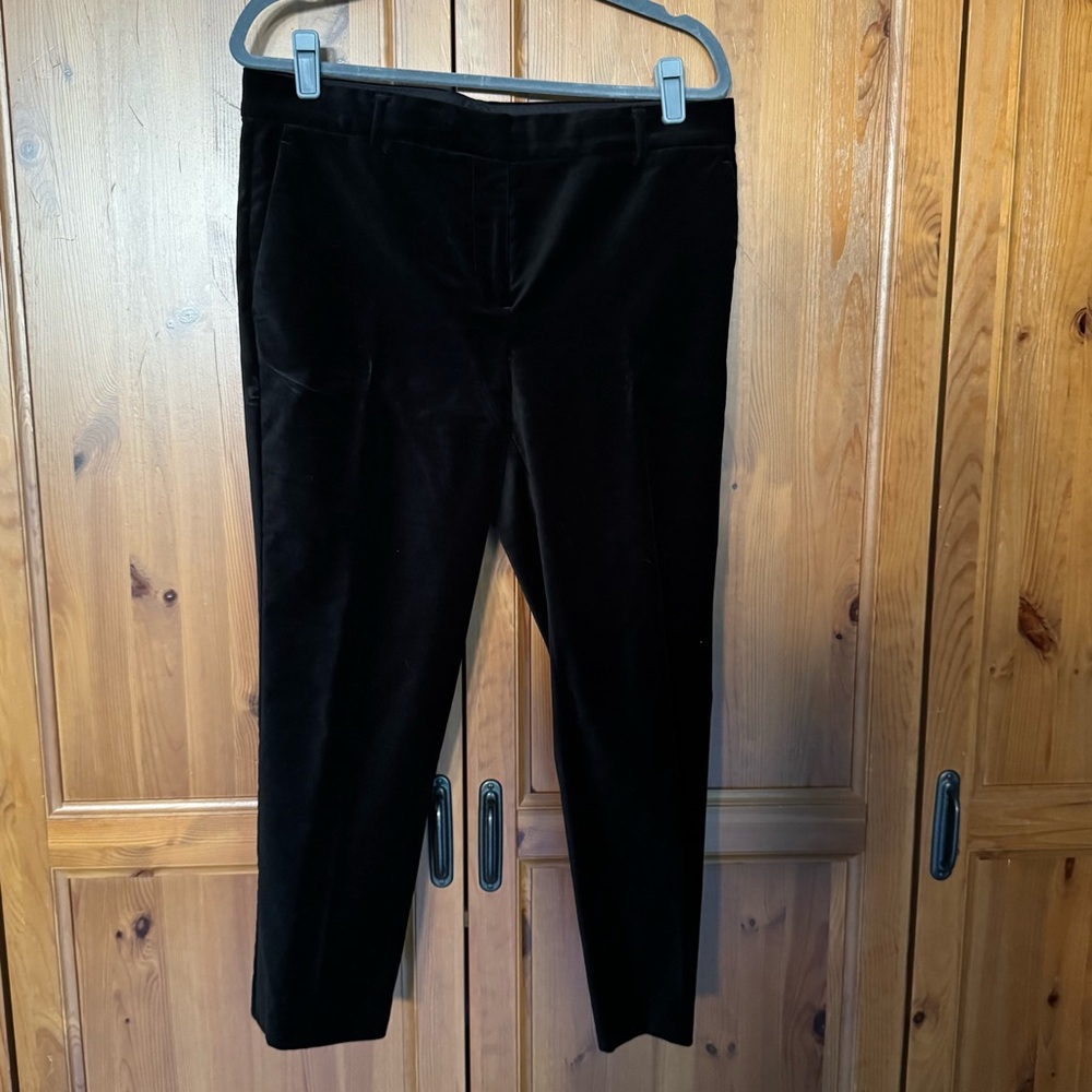 Ann Taylor Midnight Black Velvet Crop Trousers Size 8
